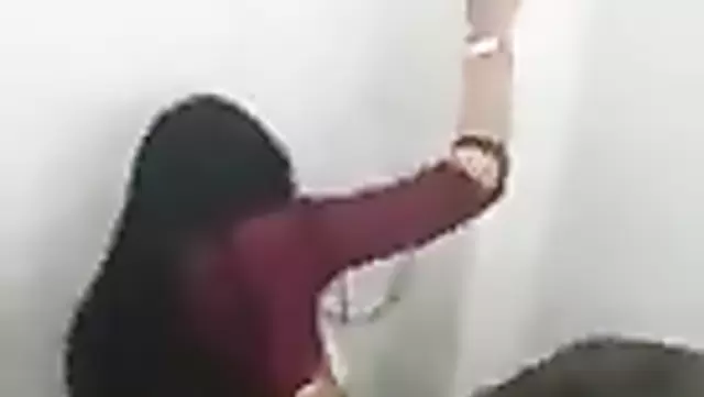 Узбечка изменила мужу в туалете